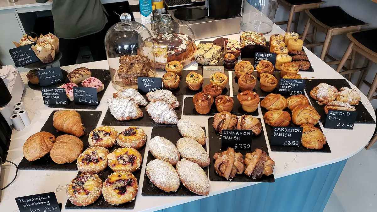 Nafees Bakers & Sweets – bakery in Bury town centre